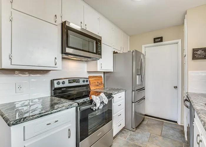 5 Mi To Worth Stockyards: W/ Yard! * Fort Worth