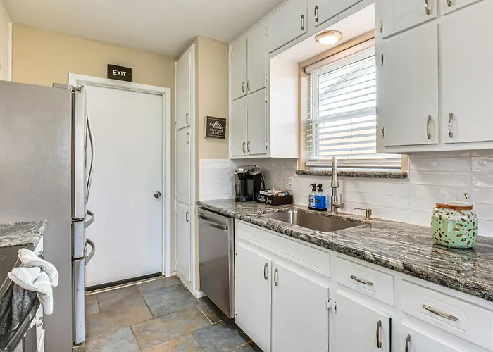 Holiday home 5 Mi To Worth Stockyards: W/ Yard!